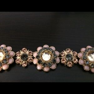 Stunning lavender/pink jeweled necklace!