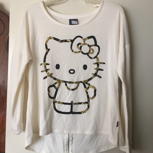 Selling this brand new never worn Hello Kitty top!