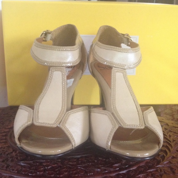 Söfft leather heels