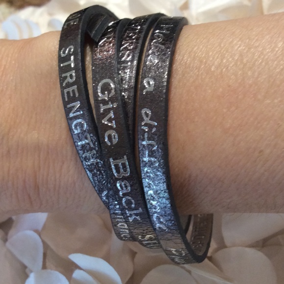 GENUINE LEATHER SilverPrinted MESSAGE WrapBracelet - Picture 3 of 4