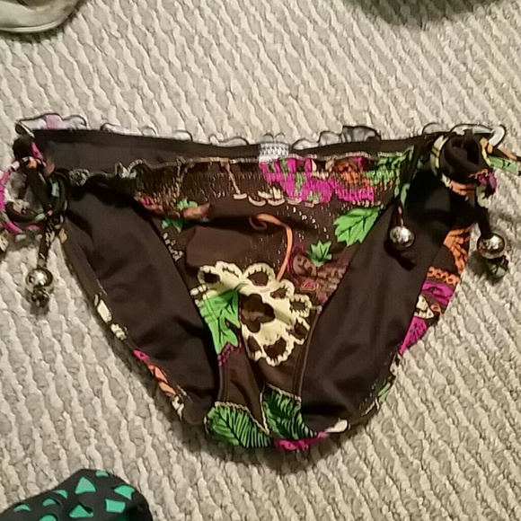 FLORAL SWIM BOTTOMS!