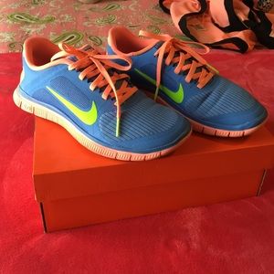 Women's Nike free 4.0 v3