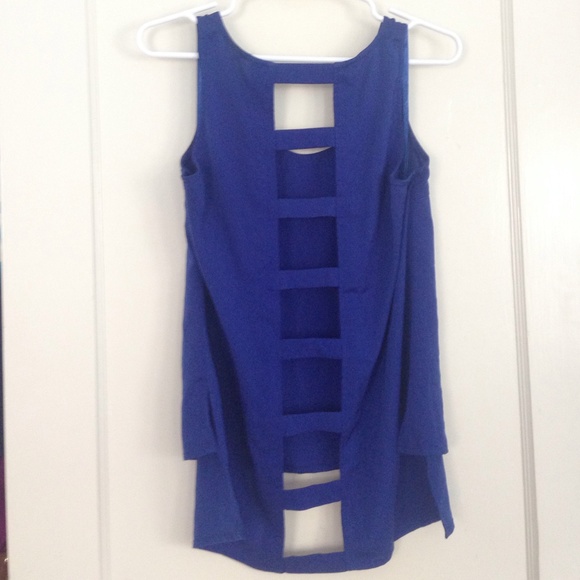 High-Low Tank with Cut-Out Back - Picture 2 of 3