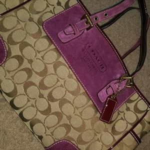 Coach medium signature bag