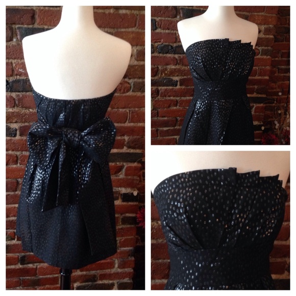 🎉Host Pick🎉Laila Black Strapless Dress - Picture 2 of 2