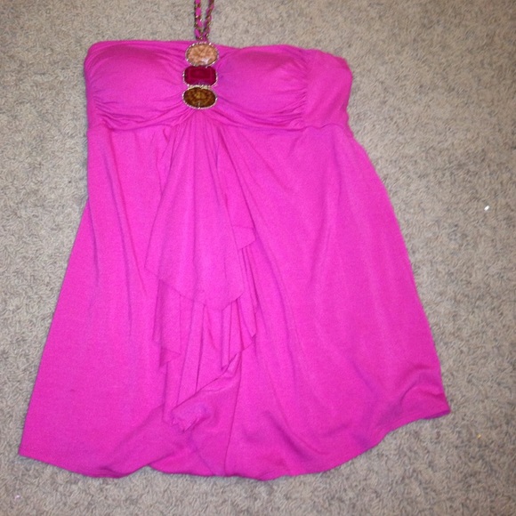 Cache size medium pink Halter top
