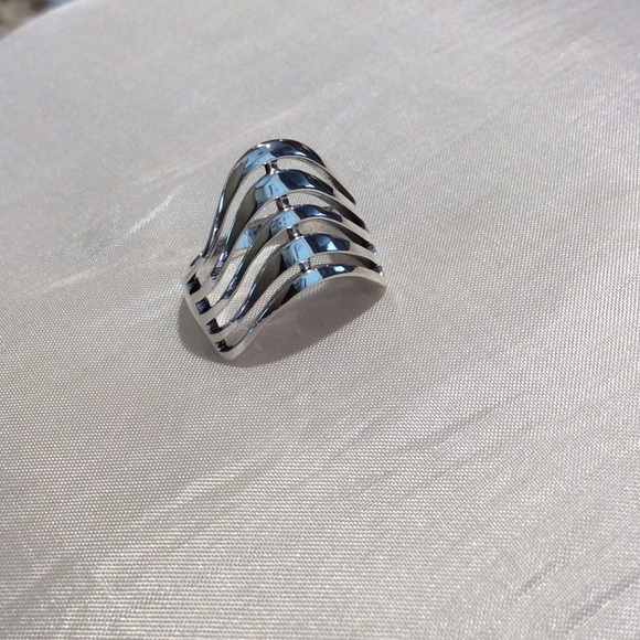 SOLD New STERLING SILVER Designer look Wave RING - Picture 3 of 4