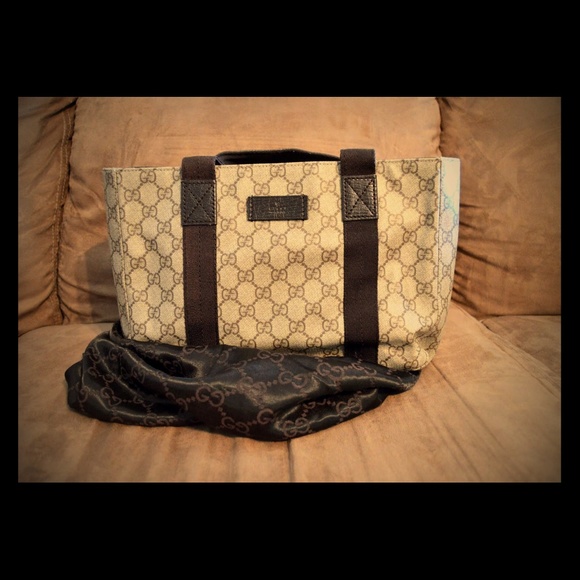 Gucci (small tote bag)!!