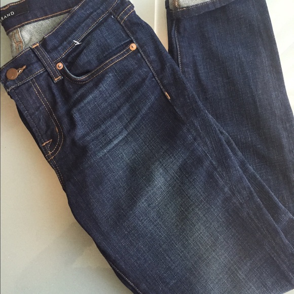 J Brand Dark Blue Skinny Jeans size 26!