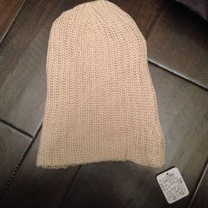 Free people knit cream beanie!