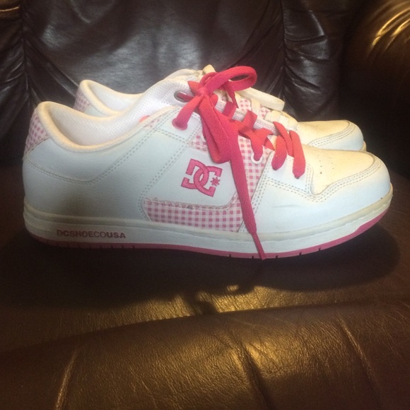 DC Sneakers