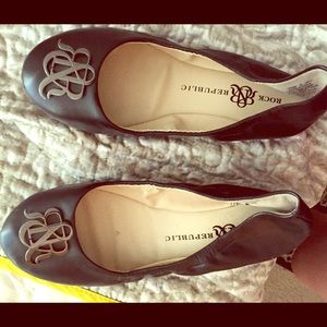 Rock and republic ballet flats