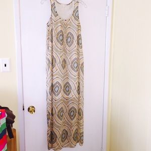Hem & Thread Maxi Dress
