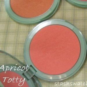 Pout Apricot Totty Blush