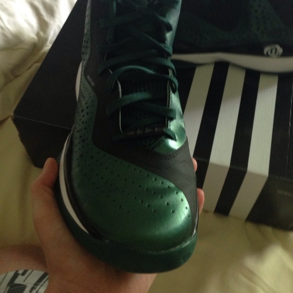Adidas DRose 773 2. - Picture 2 of 3