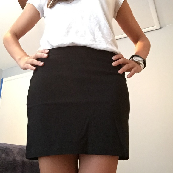 Express black mini skirt
