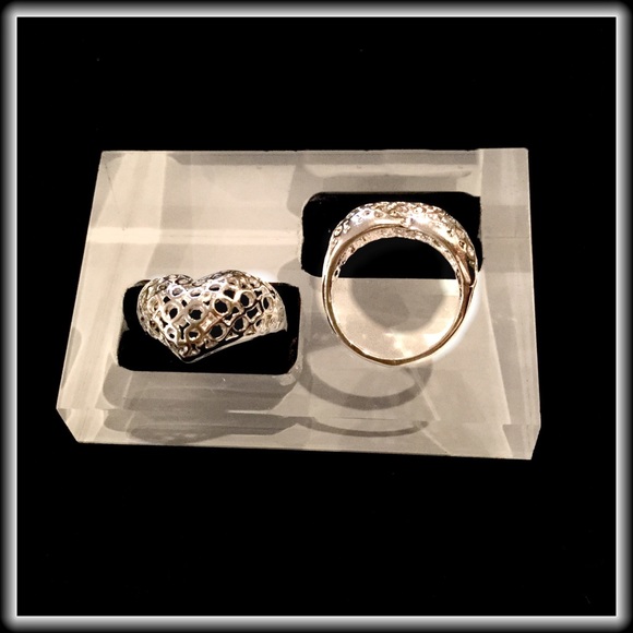 STERLING SILVER HEART RING               🎉HP🎉 - Picture 2 of 6