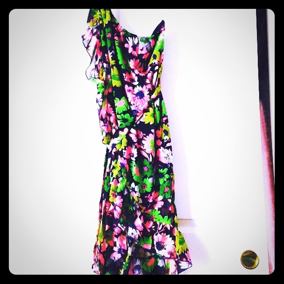 Cute ruffly dress