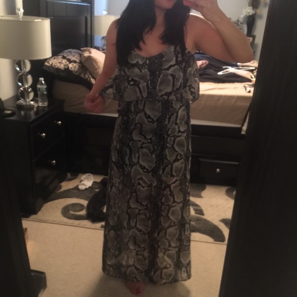 ️BRAND NEW! Snake design tight maxi w/ flowy top - Picture 2 of 4