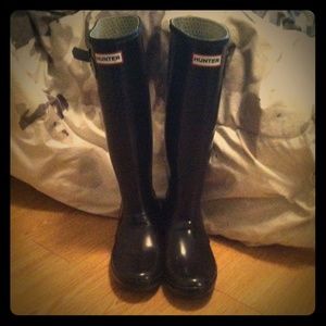 Black Gloss Hunter Boots