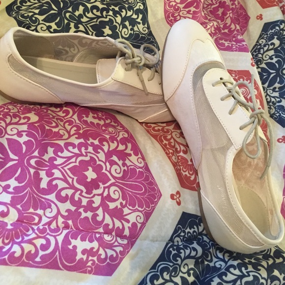 Suede oxford shoes