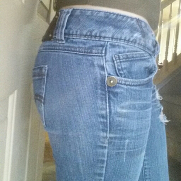 Distressed Jeans🔻🔻price
