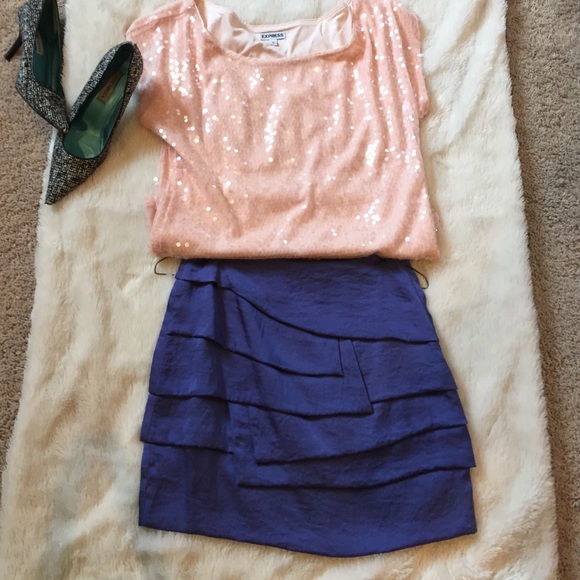 Gorgeous purple skirt - Picture 1 of 3