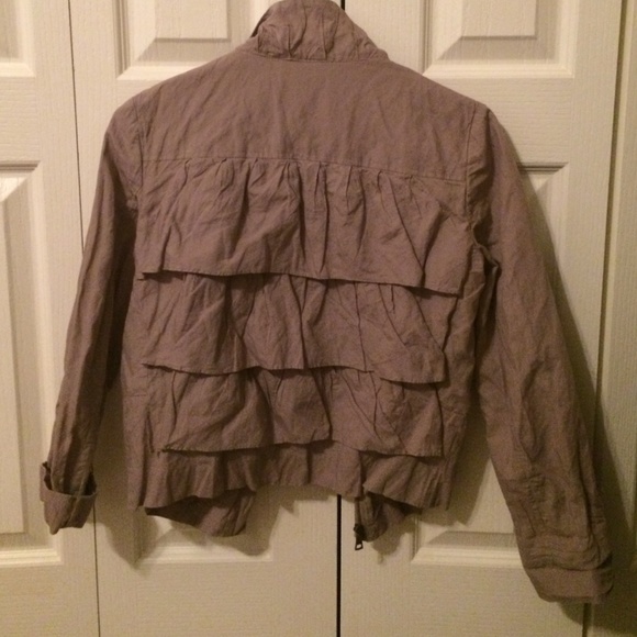 Ruffle Jacket - Picture 2 of 3