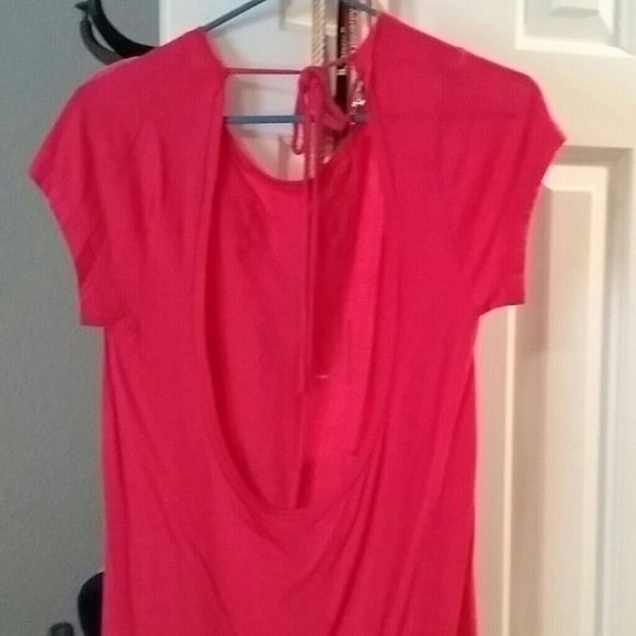 Pink top - Picture 3 of 3