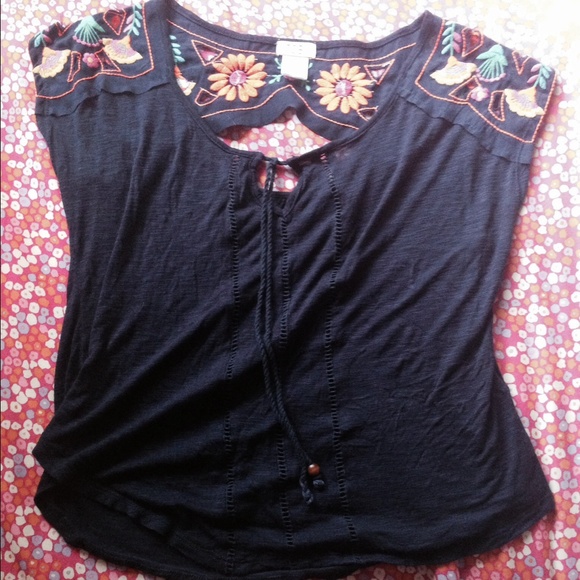 Tobi Floral Top - Picture 2 of 2