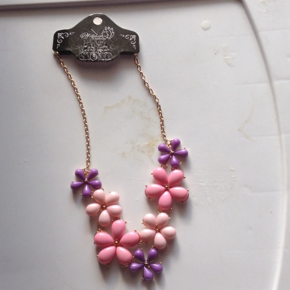 Necklace - Picture 2 of 2