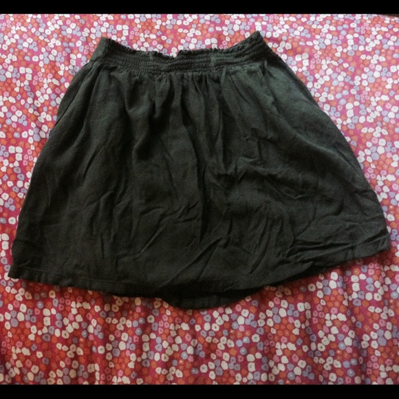 Army Green Skater Skirt - Picture 2 of 2