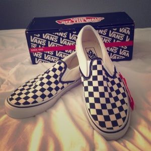 BRAND NEW checkered Vans