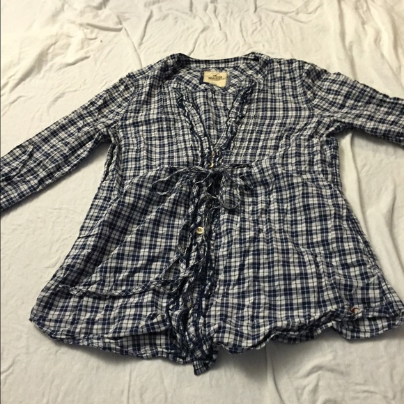 Hollister Top! Taking reasonable offers!
