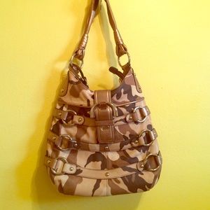 B. Makowsky Handbag