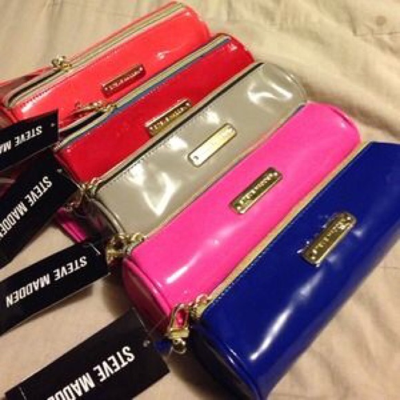 steve madden pouch