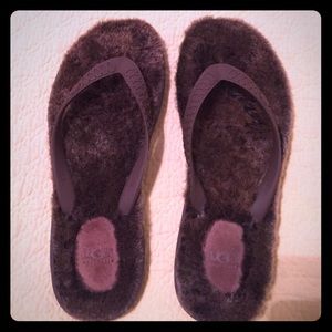 Brown Ugg Fluffie Flip Flops Size 8