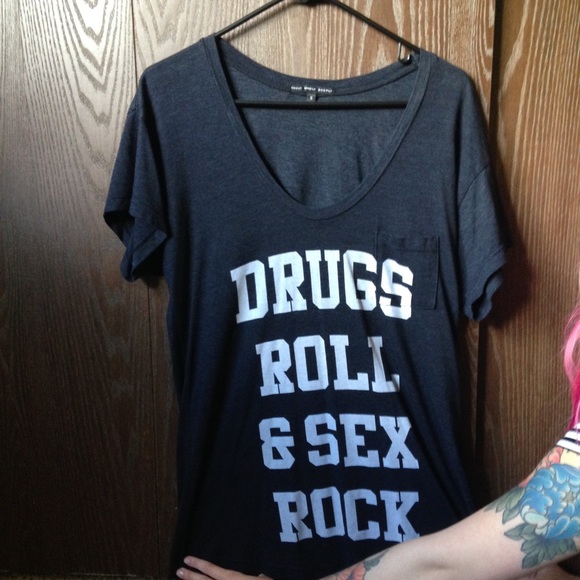 Soft black graphic t-shirt.