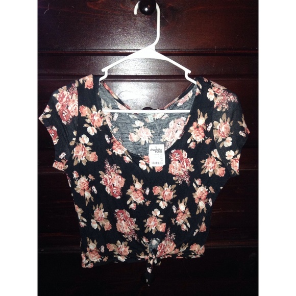 *SOLD ON VINTED* Cute Black Shirt with Flowers