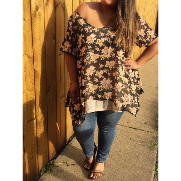 🆕 Layered Slouchy Floral Top - Picture 2 of 3