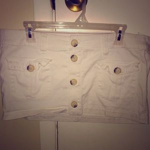White Hollister skirt