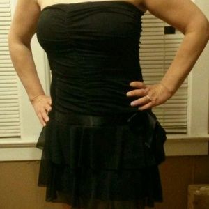 Strapless LBD