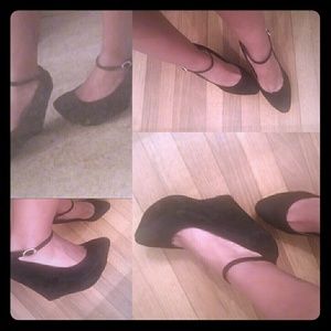 Sam Edelman black wedge ankle strap heels