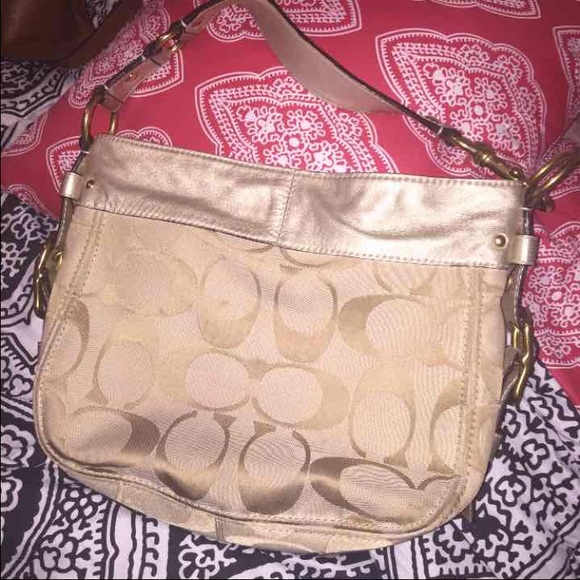 Authentic Coach "Zoe"
