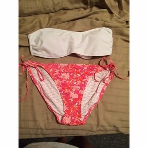 Lilly P. Bottoms & Monogrammable Top Set