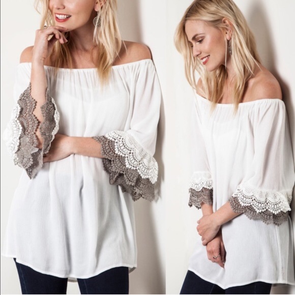 ‼️LAST‼️The CAIA off shoulder ruffle sleeve top - Picture 3 of 4