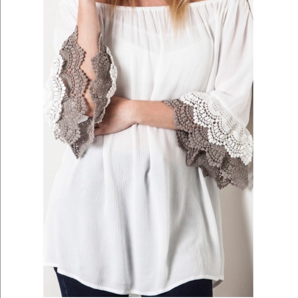 ‼️LAST‼️The CAIA off shoulder ruffle sleeve top - Picture 4 of 4