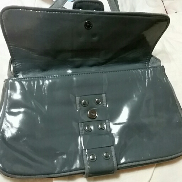 Purse - Picture 2 of 4