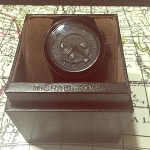 Black Michael kors watch like new
