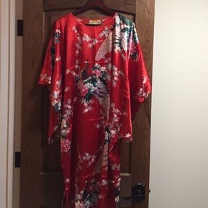 Beautiful silk kimono kaftan.